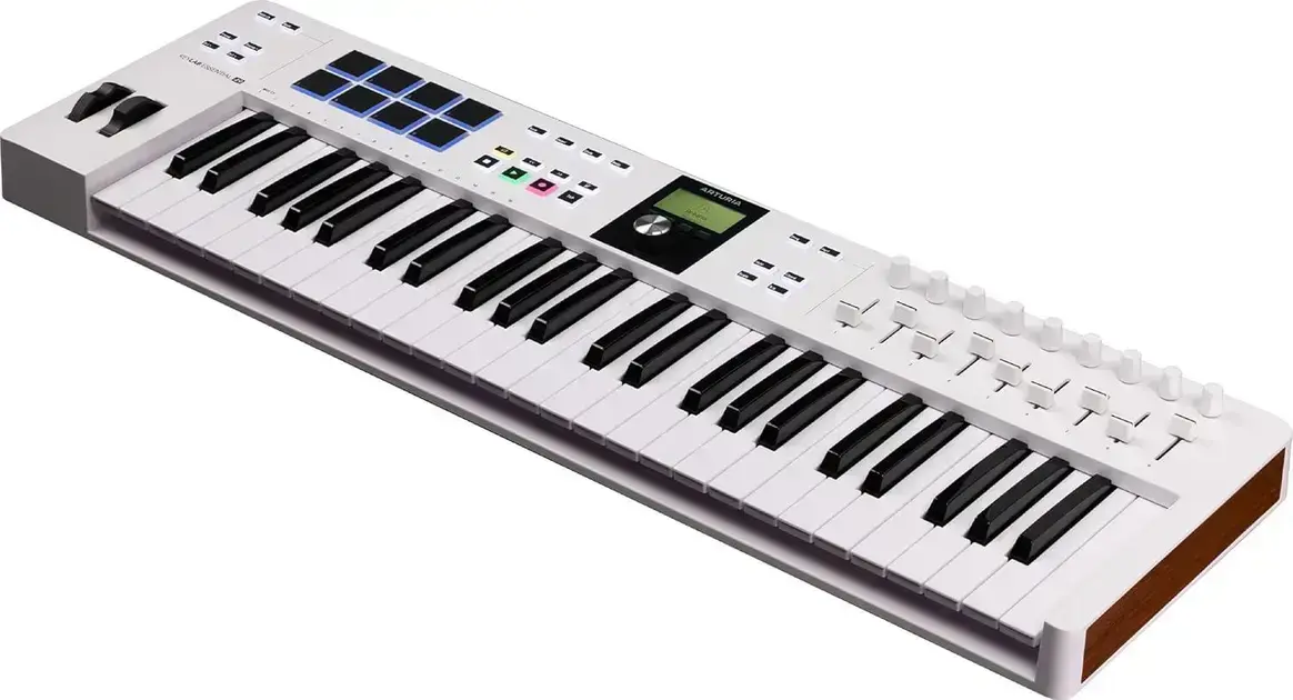 Melhor Teclado Musical: os 10 melhores em 2026 8. Teclado Controlador Keylab Essential 49 Mk3 - Arturia